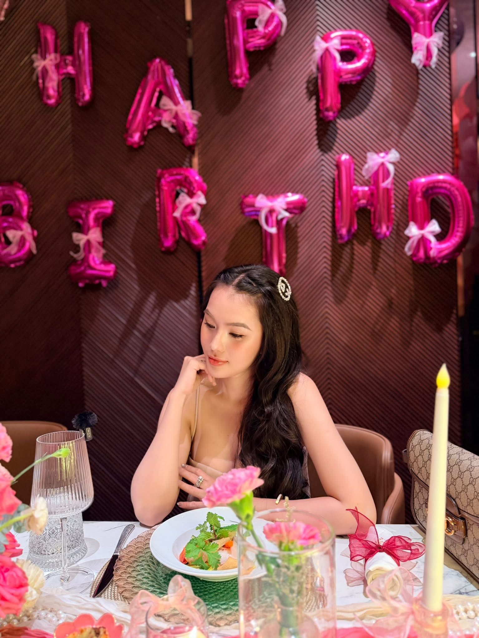 Nghe-thuat-trang-tri-tai-ICON-Saigon-bien-moi-y-tuong-tro-nen-hoan-hao