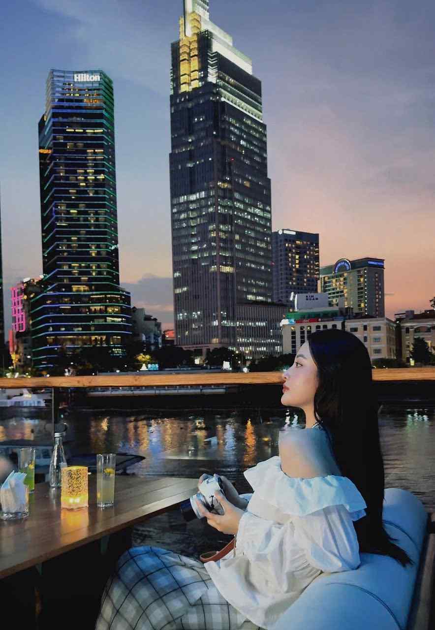 Uu-dai-"Buy-1-Get-1"-cung-nhung-quyen-loi-hap-dan-1