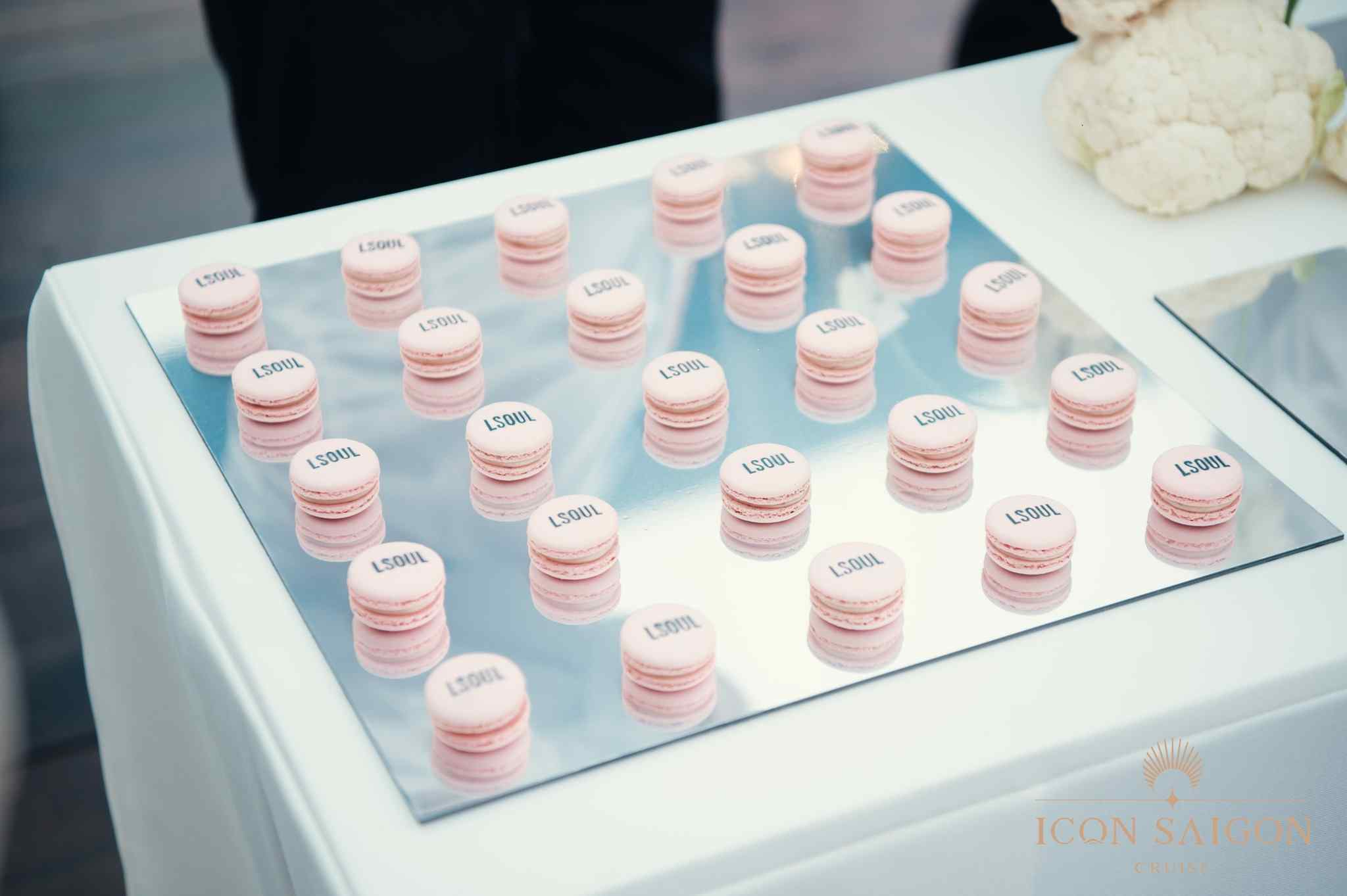 Su-giao-thoa-duy-my-tren-du-thuyen